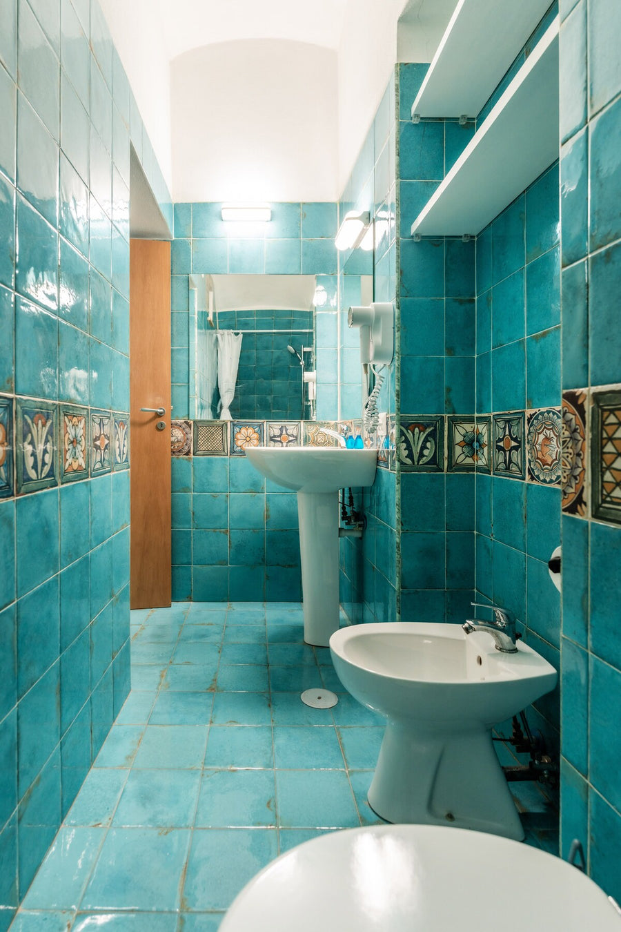 Due bagni, Chill House